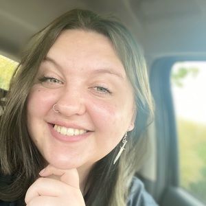 Meet your Posher, Alexis